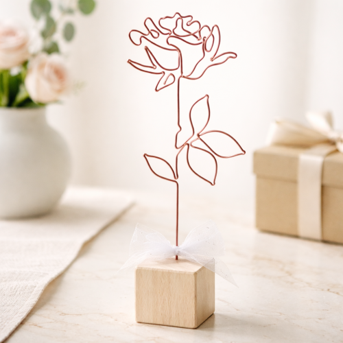 RŮŽE na dřevěné kostce - červená